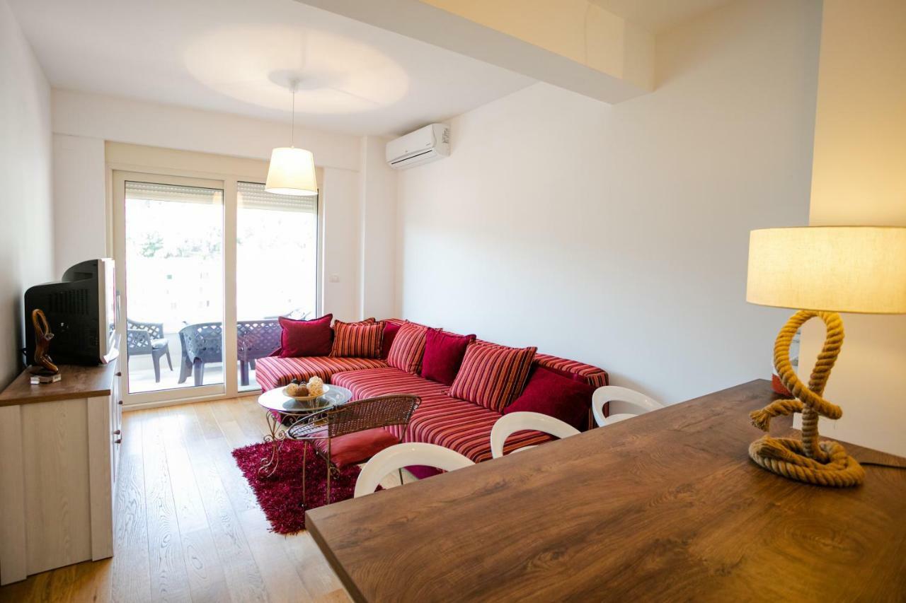 רפאלוביץ' Apartment With Sea View מראה חיצוני תמונה