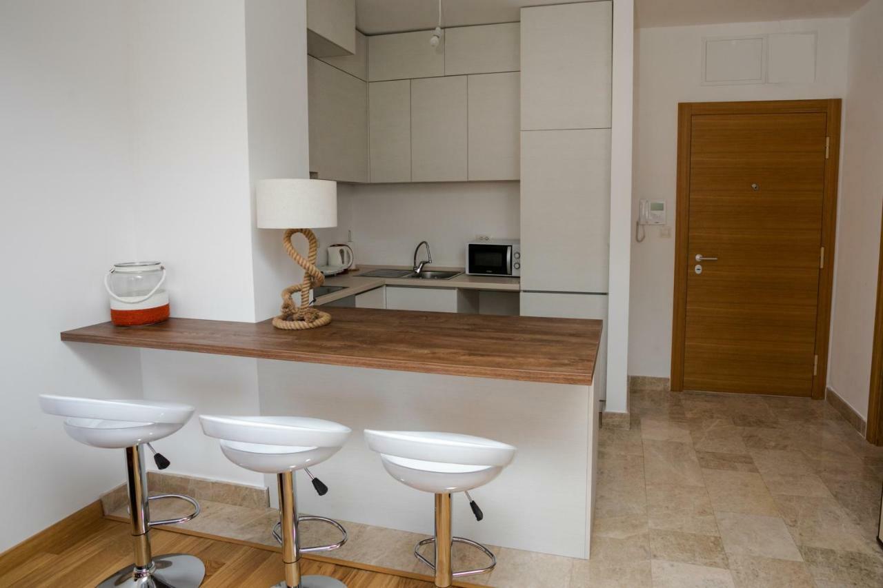 רפאלוביץ' Apartment With Sea View מראה חיצוני תמונה