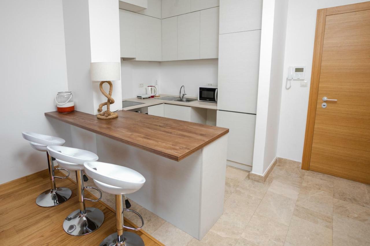 רפאלוביץ' Apartment With Sea View מראה חיצוני תמונה